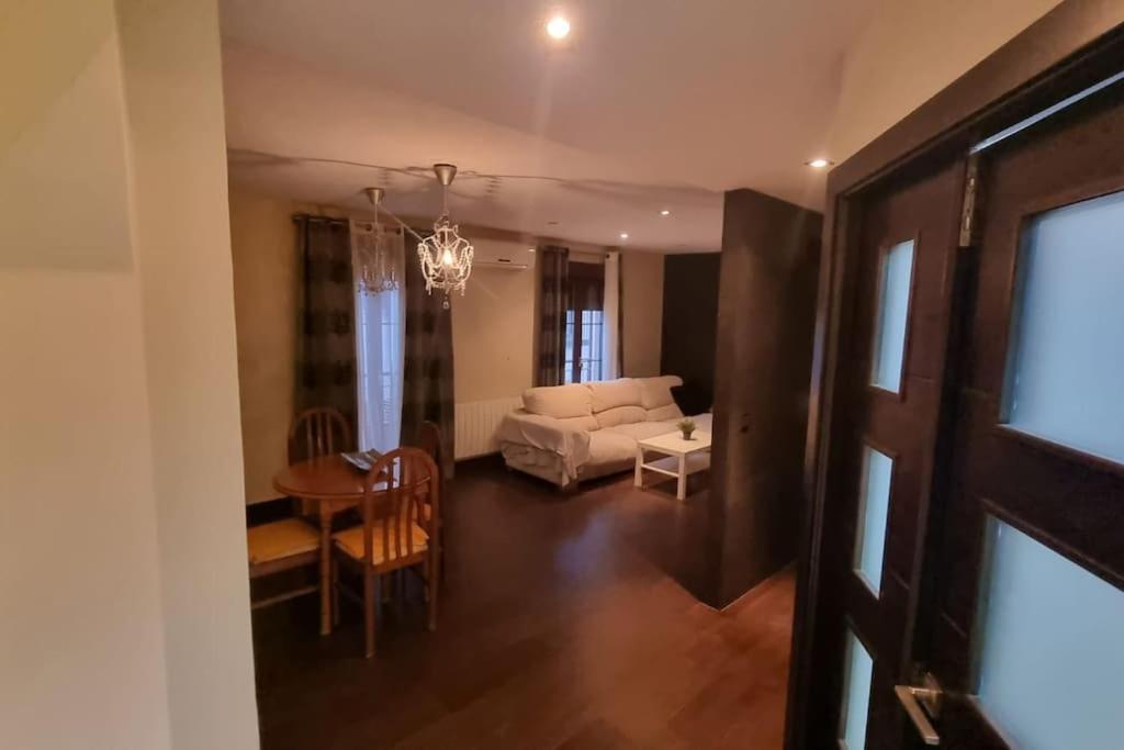 Appartement Piso Centrico Y Tranquilo à Jaén Extérieur photo